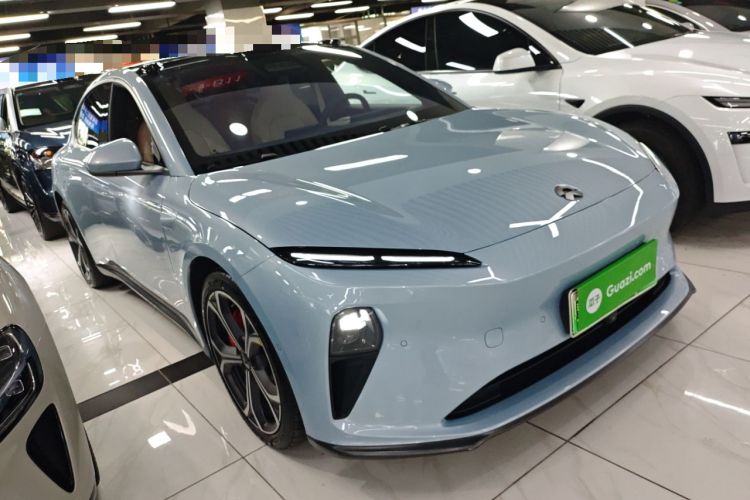 Used Nio ET5 2022 75 kWh Front Right 45 Deg