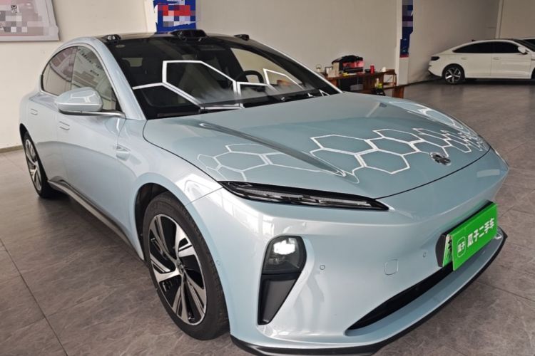 Used Nio ET5 2022 75 kWh Front Right 45 Deg