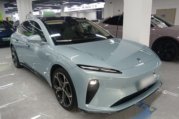 Used Nio ET5 2022 75 kWh Front Right 45 Deg