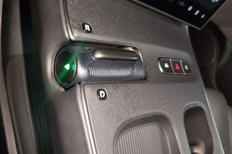 Used Nio ET5 2022 75 kWh Gear Lever