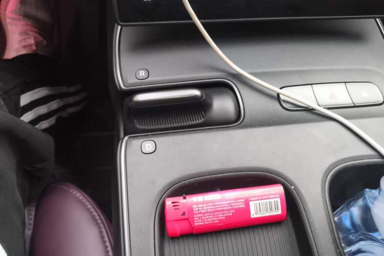 Used Nio ET5 2022 75 kWh Gear Lever