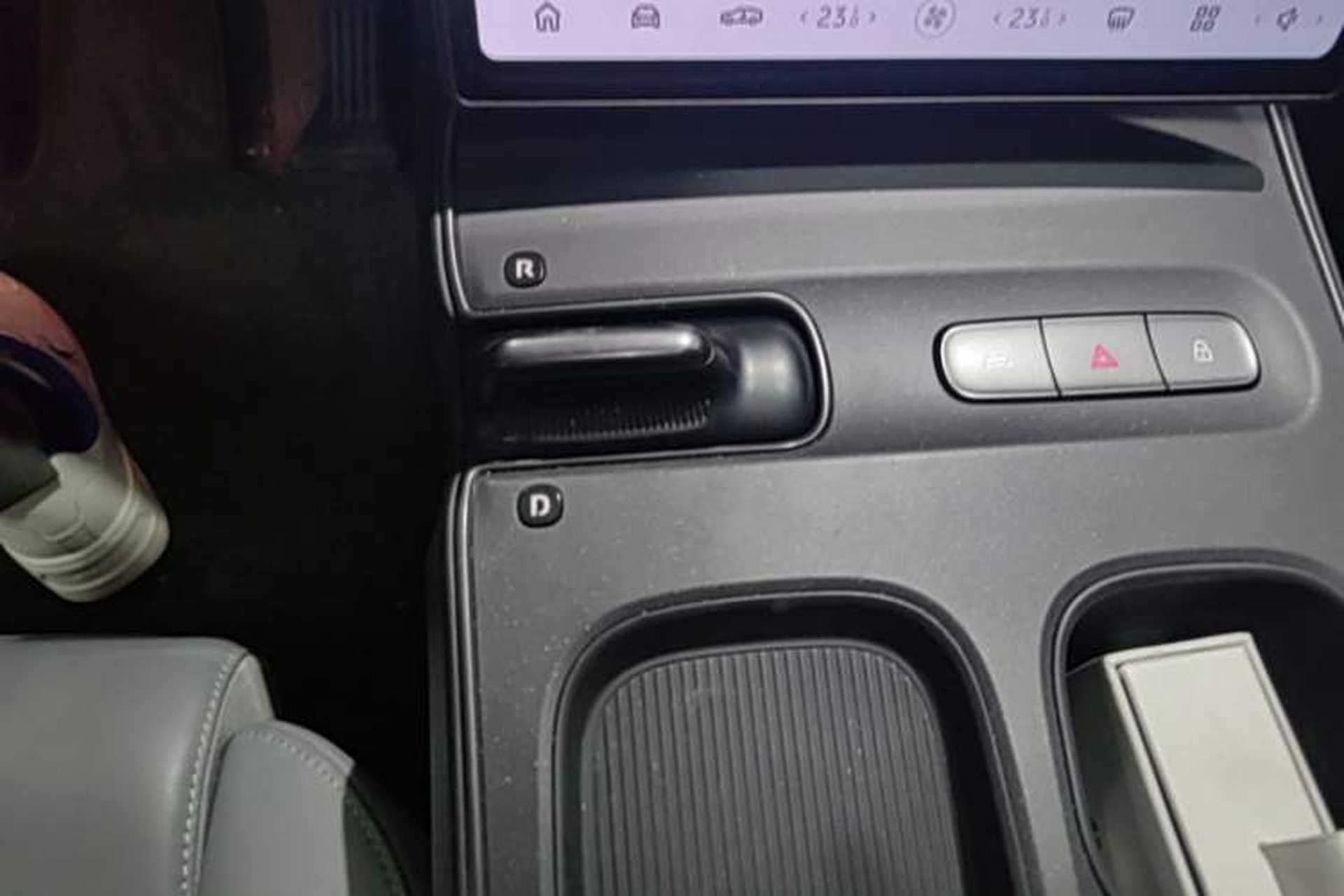 Used Nio ET5 2022 75 kWh Gear Lever