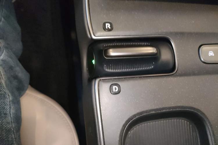Used Nio ET5 2022 75 kWh Gear Lever