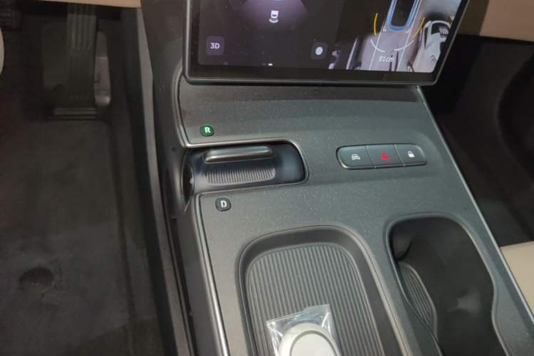 Used Nio ET5 2022 75 kWh Gear Lever