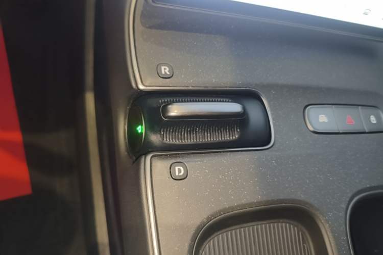 Used Nio ET5 2022 75 kWh Gear Lever