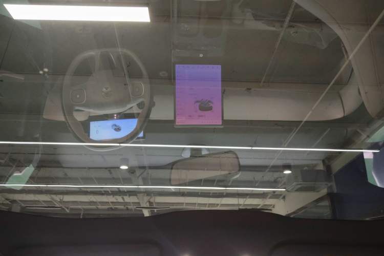 Used Nio ET5 2022 75 kWh Headliner