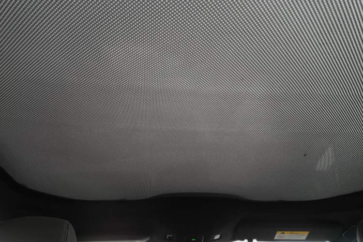 Used Nio ET5 2022 75 kWh Headliner
