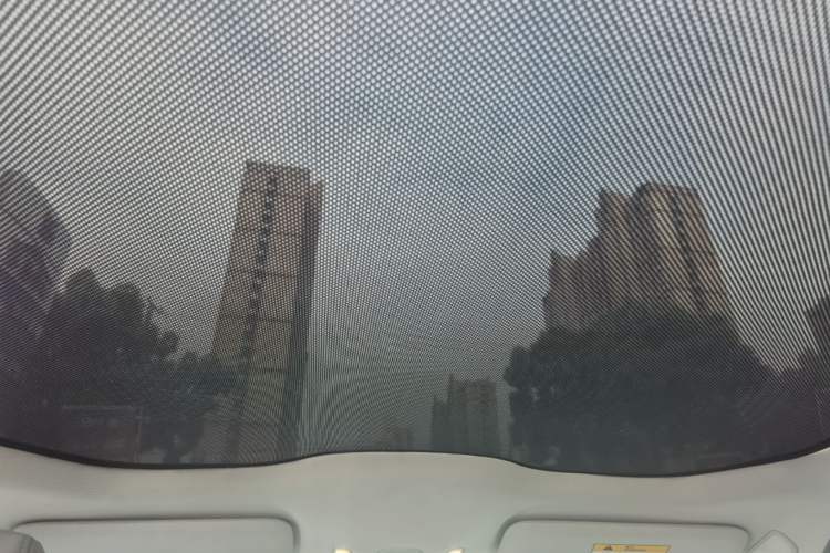 Used Nio ET5 2022 75 kWh Headliner