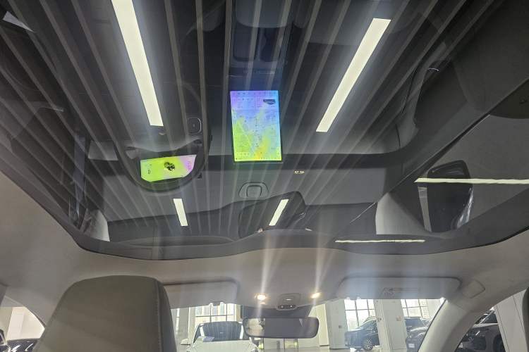 Used Nio ET5 2022 75 kWh Headliner