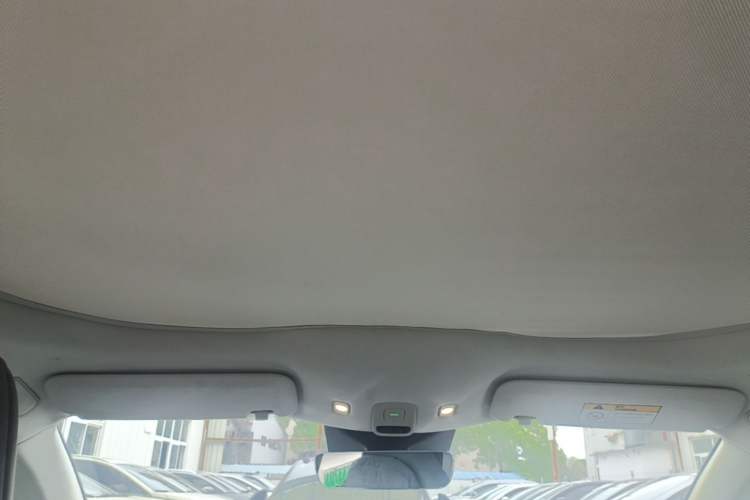 Used Nio ET5 2022 75 kWh Headliner