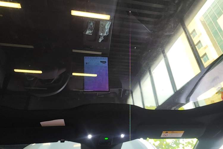 Used Nio ET5 2022 75 kWh Headliner