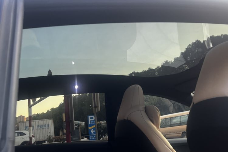Used Nio ET5 2022 75 kWh Headliner