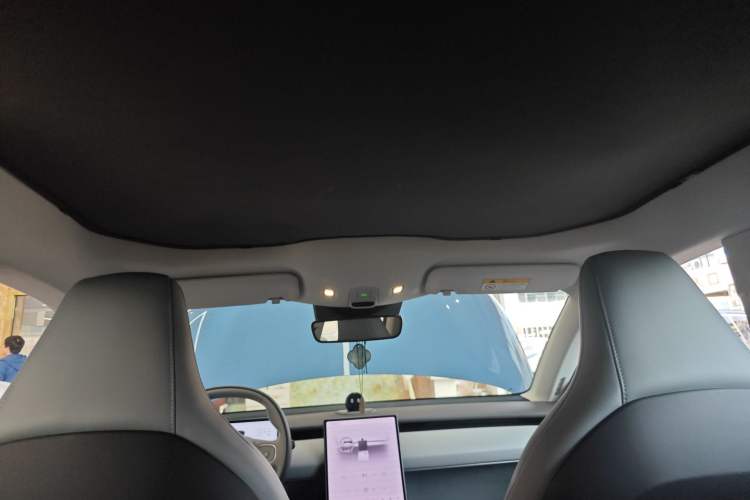 Used Nio ET5 2022 100 kWh Headliner
