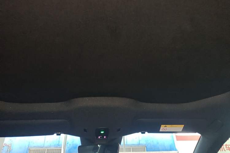 Used Nio ET5 2022 75 kWh Headliner