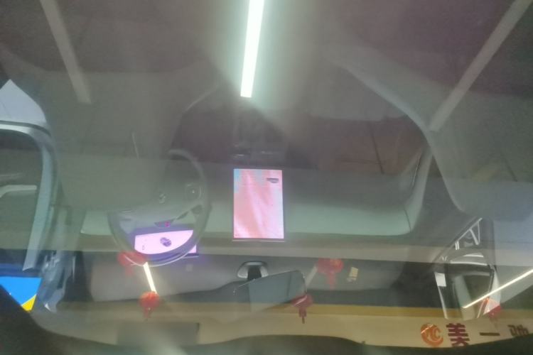 Used Nio ET5 2022 75 kWh Headliner