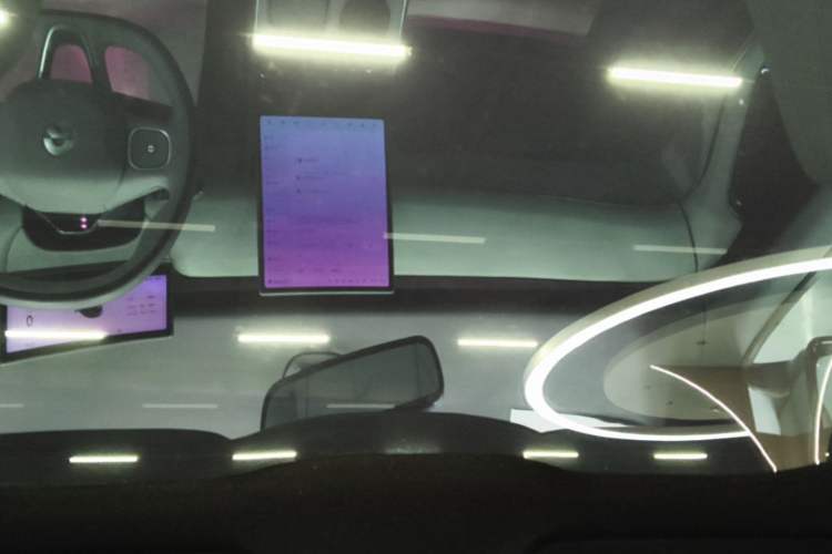 Used Nio ET5 2022 75 kWh Headliner