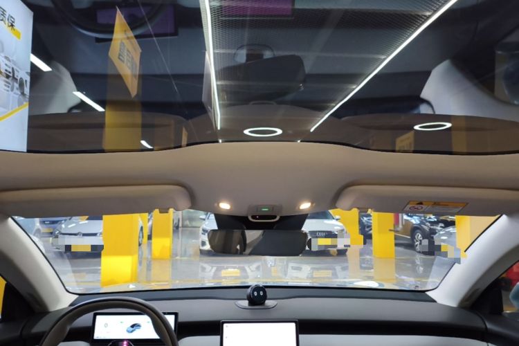 Used Nio ET5 2022 75 kWh Headliner