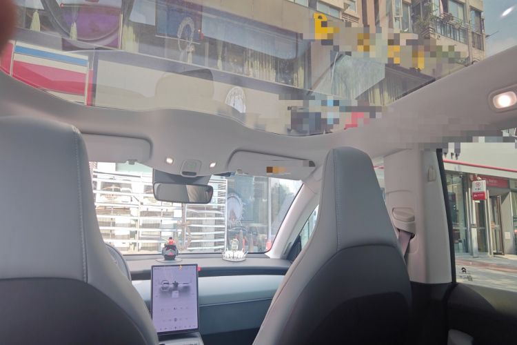 Used Nio ET5 2022 75 kWh Headliner
