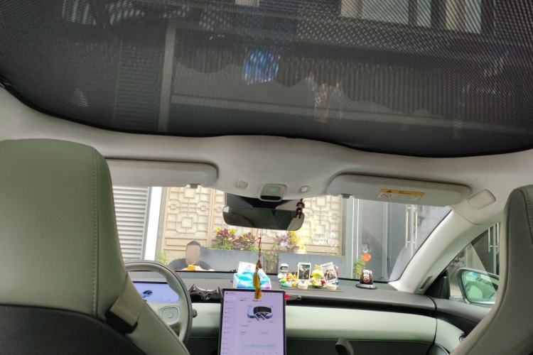 Used Nio ET5 2022 75 kWh Headliner