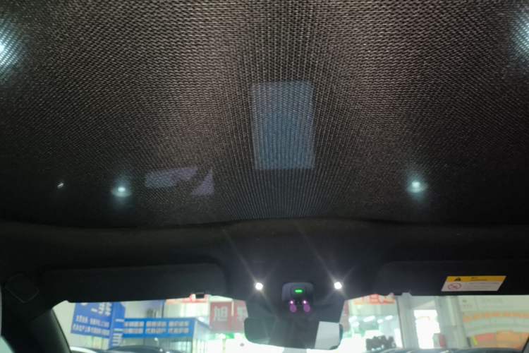 Used Nio ET5 2022 75 kWh Headliner