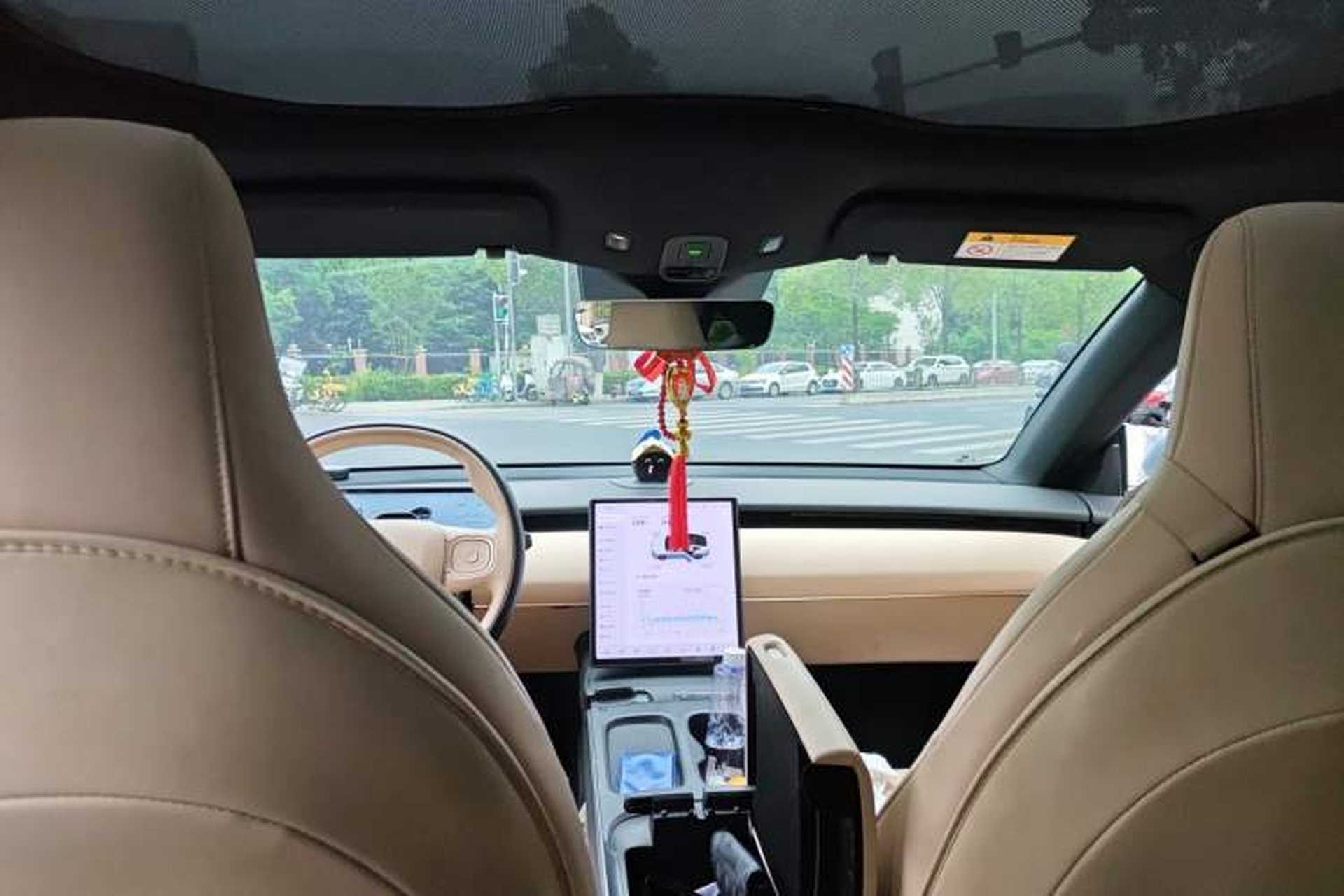 Used Nio ET5 2022 75 kWh Headliner