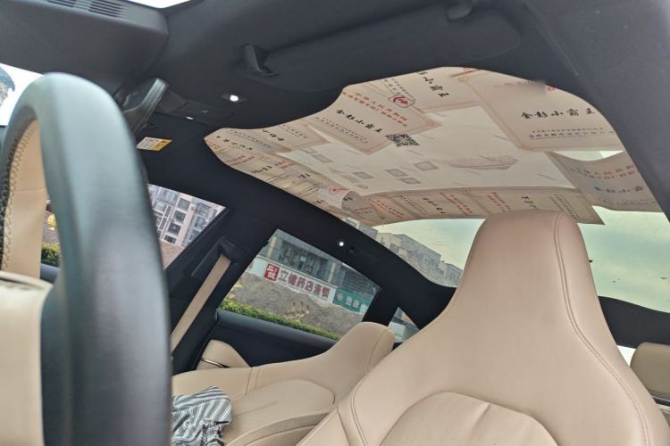 Used Nio ET5 2022 75 kWh Headliner