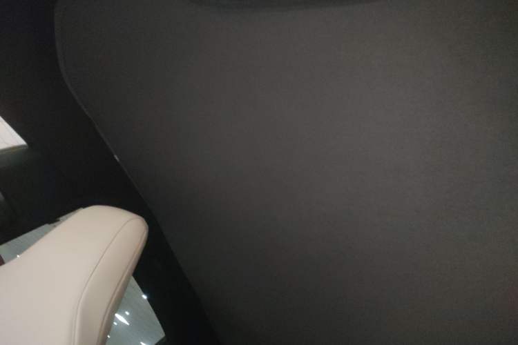 Used Nio ET5 2022 75 kWh Headliner