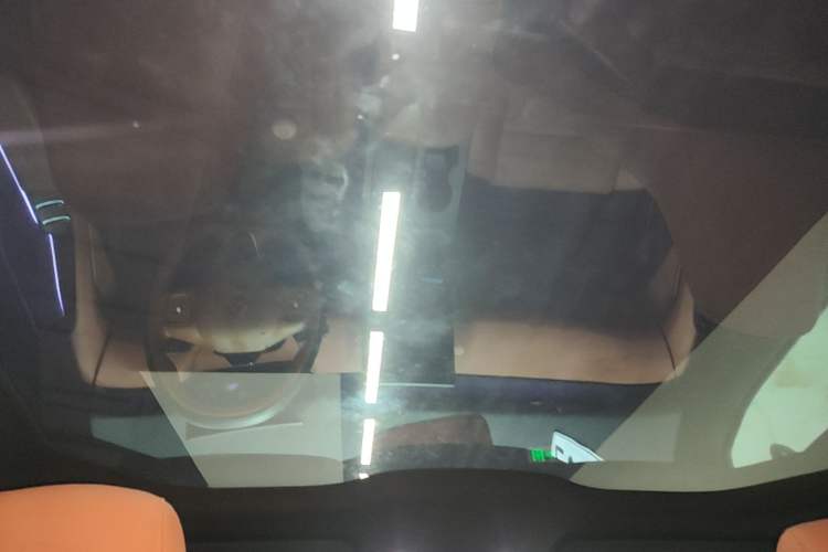 Used Nio ET5 2022 75 kWh Headliner
