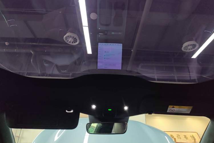 Used Nio ET5 2022 75 kWh Headliner