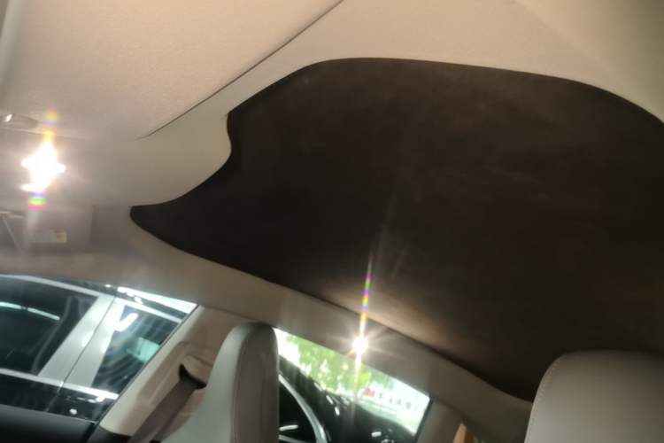 Used Nio ET5 2022 75 kWh Headliner