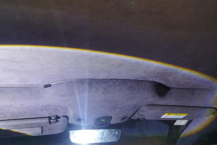 Used Nio ET5 2022 75 kWh Headliner