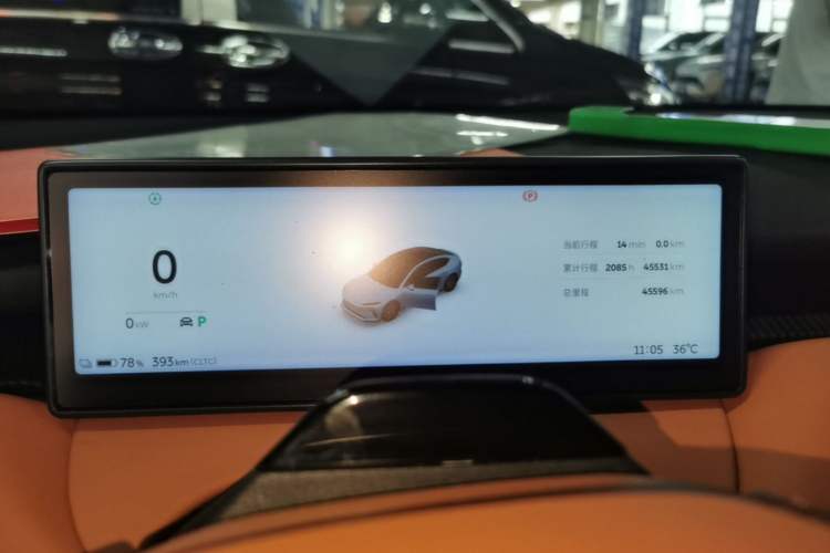 Used Nio ET5 2022 75 kWh Instrument Cluster