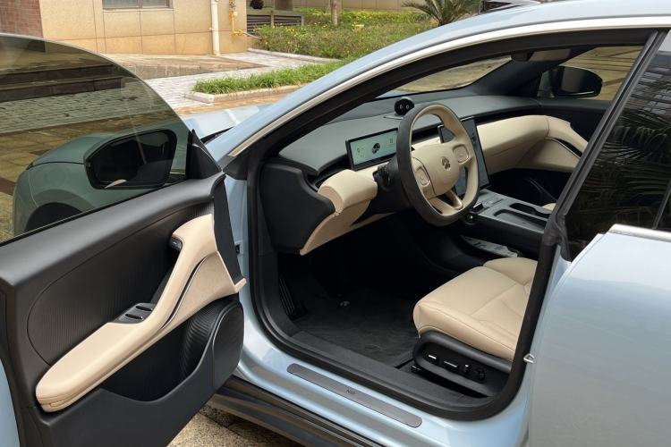 Used Nio ET5 2022 75 kWh Interior 1