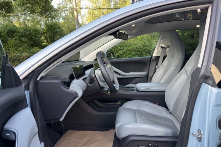 Used Nio ET5 2022 75 kWh Interior 1