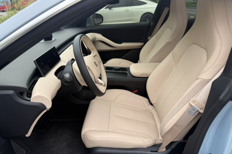 Used Nio ET5 2022 75 kWh Interior 10