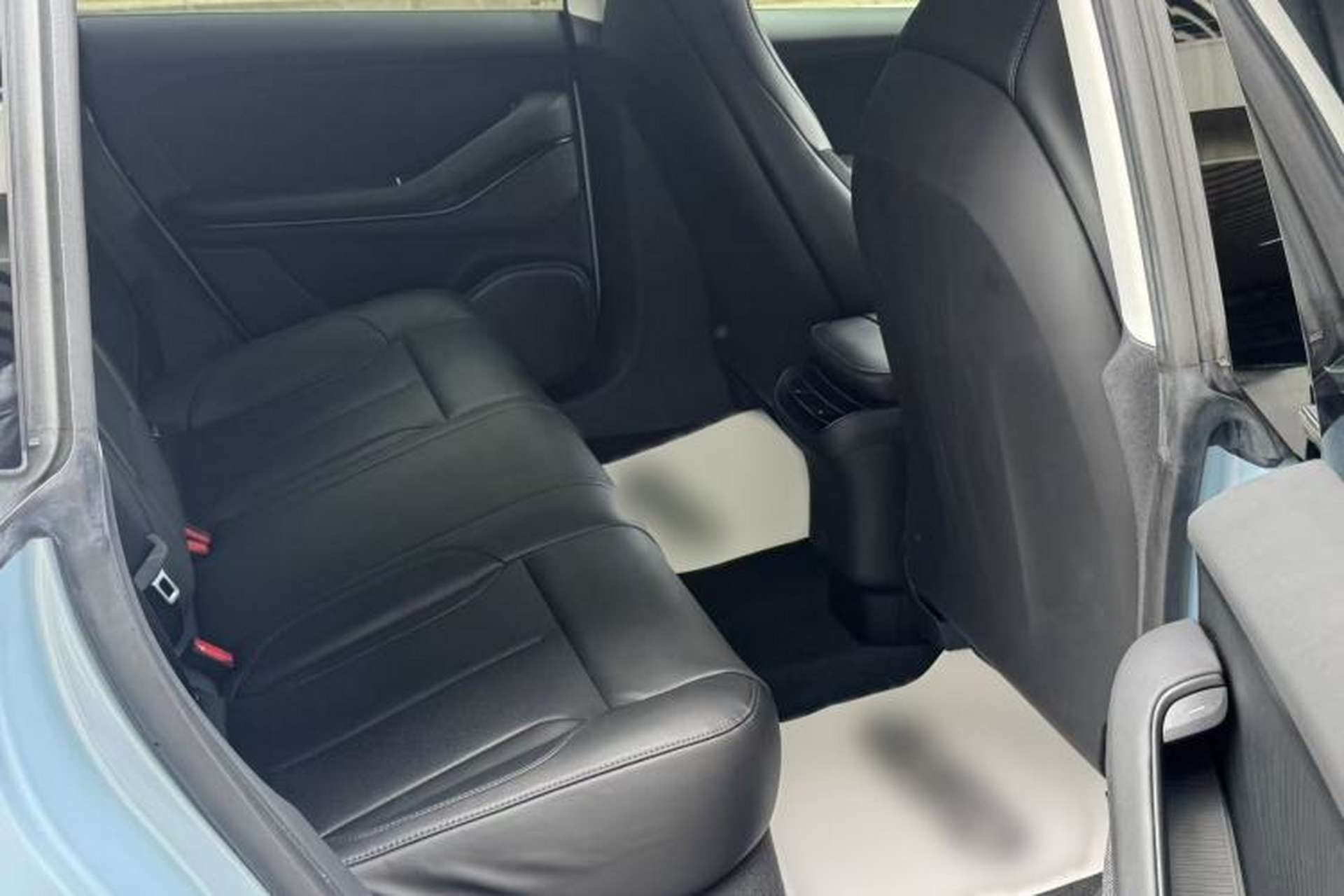 Used Nio ET5 2022 75 kWh Interior 11