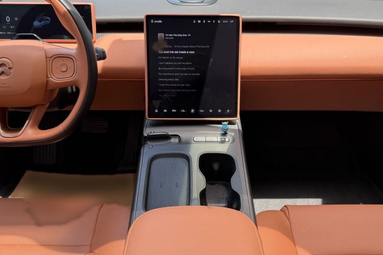 Used Nio ET5 2022 75 kWh Interior 2