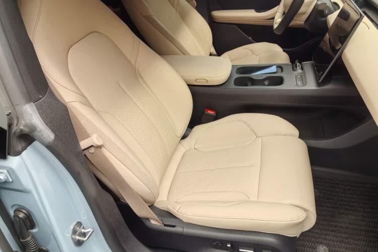 Used Nio ET5 2022 75 kWh Interior 2