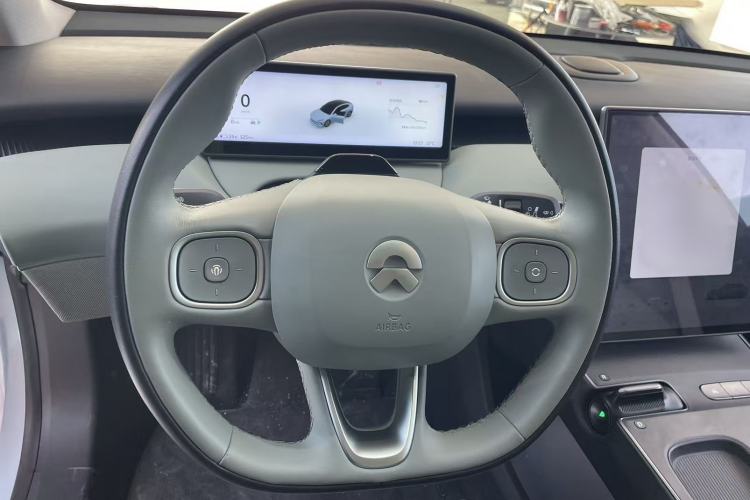 Used Nio ET5 2022 75 kWh Interior 2