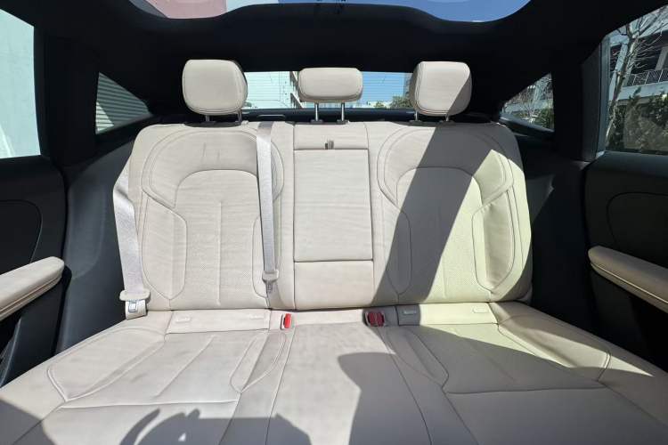 Used Nio ET5 2022 75 kWh Interior 2