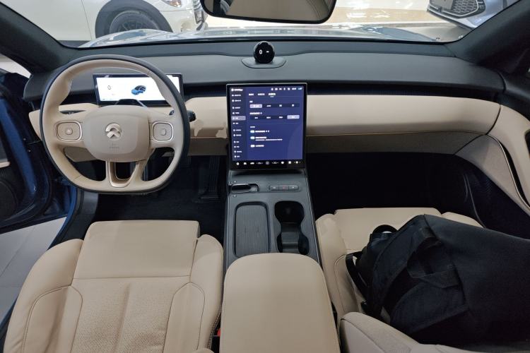 Used Nio ET5 2022 75 kWh Interior 2