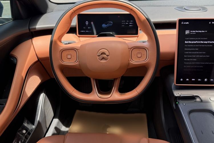 Used Nio ET5 2022 75 kWh Interior 3
