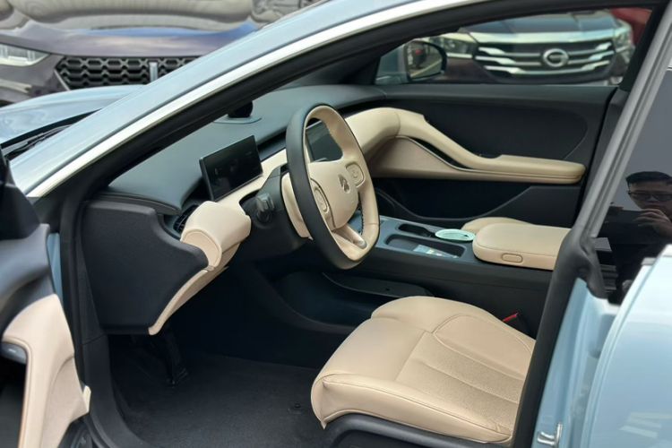 Used Nio ET5 2022 75 kWh Interior 3