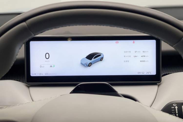 Used Nio ET5 2022 75 kWh Interior 4