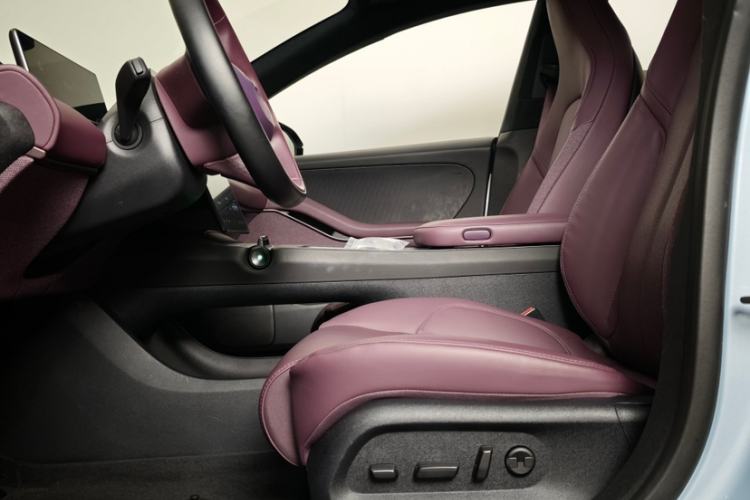 Used Nio ET5 2022 75 kWh Interior 4