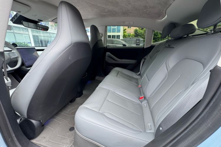 Used Nio ET5 2022 75 kWh Interior 4