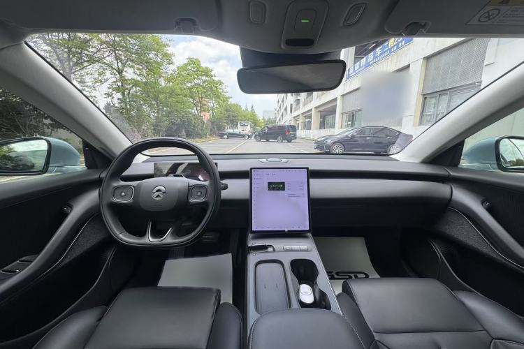 Used Nio ET5 2022 75 kWh Interior 6