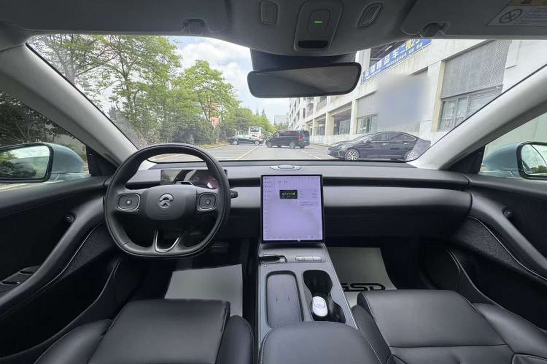 Used Nio ET5 2022 75 kWh Interior 6