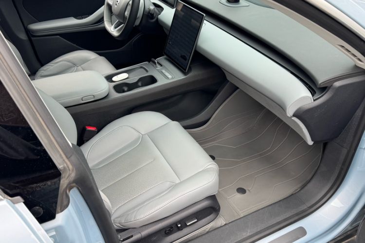 Used Nio ET5 2022 75 kWh Interior 6