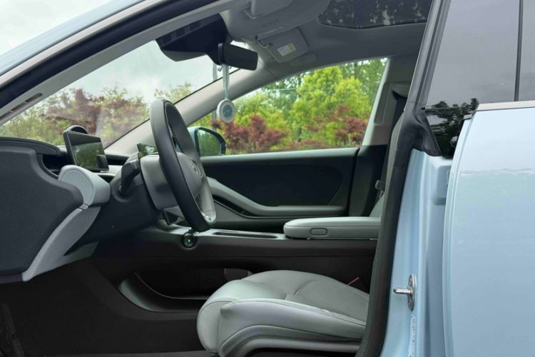 Used Nio ET5 2022 75 kWh Interior 7
